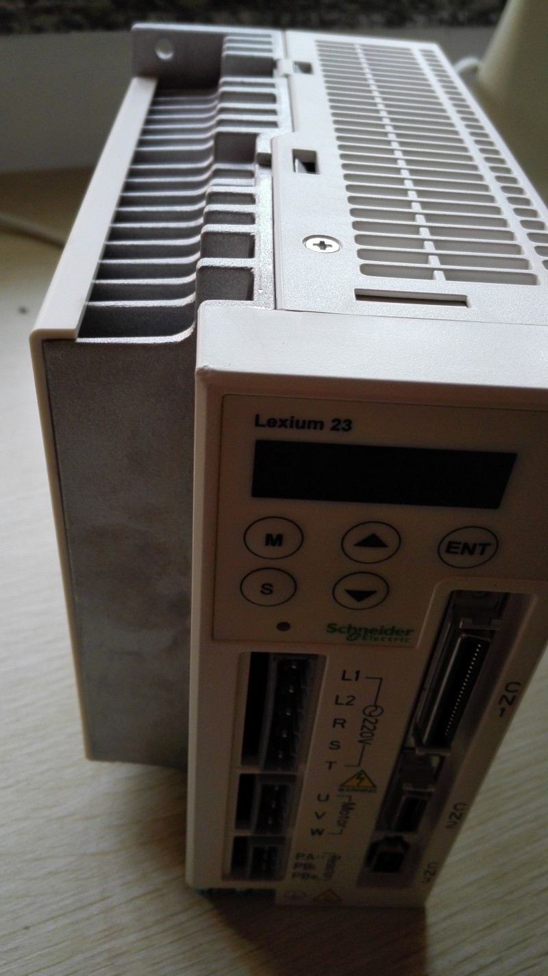 LXM23CU10M3X���D1