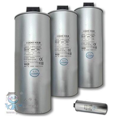 �͉������