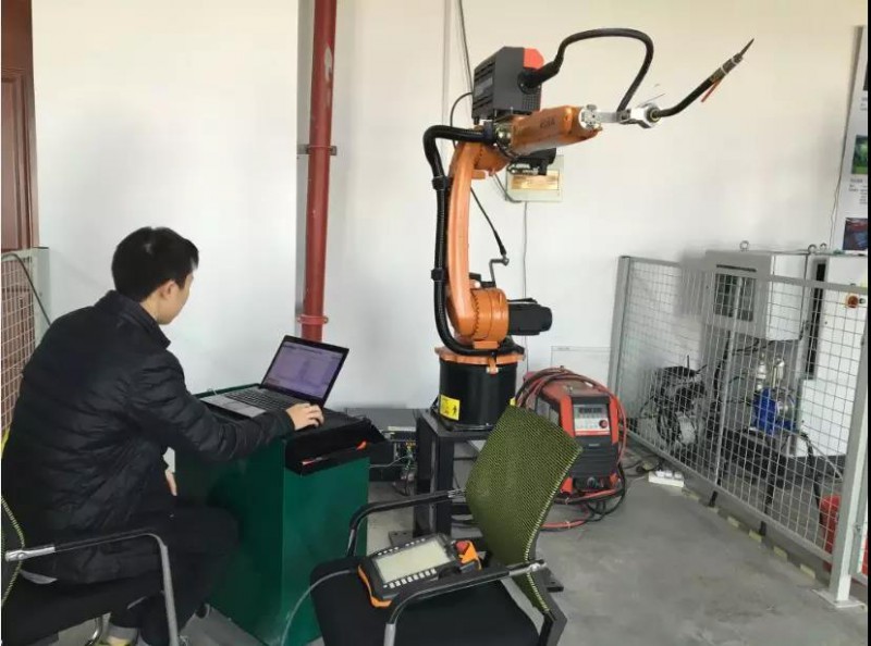 �C(j��)������Ӗ(x��n)��(sh��)�٣�2��