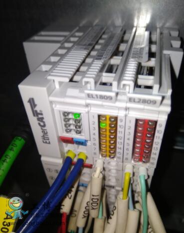 KUKA�C������� ͨӍģ�K���