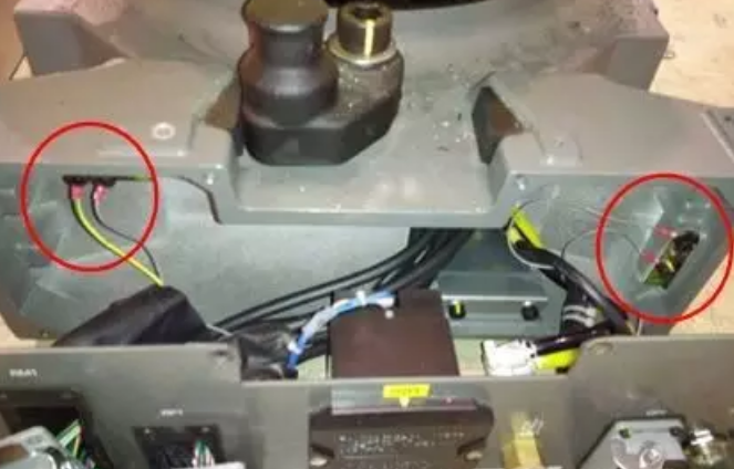 �l�ǿ�R-2000iϵ�ЙC���˱��w��|�Ĳ�ж���E10