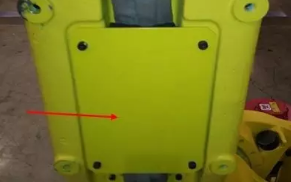 �l�ǿ�R-2000iϵ�ЙC���˱��w��|�Ĳ�ж���E16