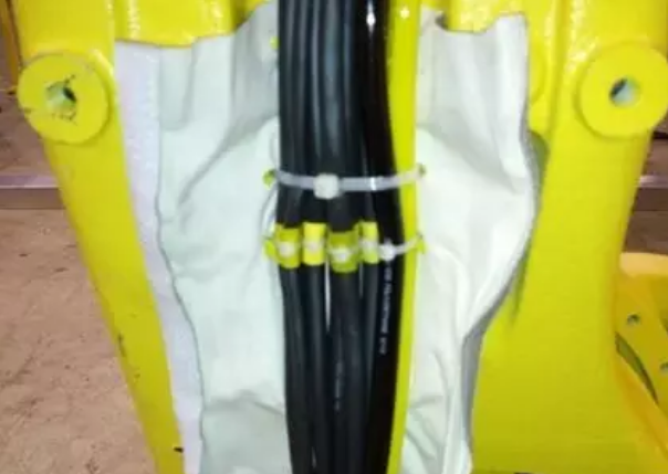 �l�ǿ�R-2000iϵ�ЙC���˱��w��|�Ĳ�ж���E18