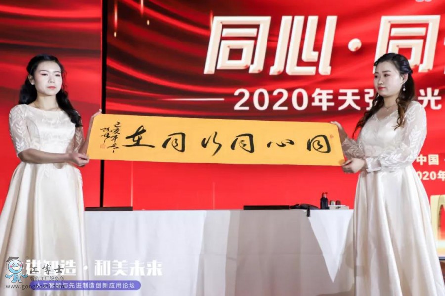 ����ʿ&middot;��뼤��������x����A�M�չ٣�