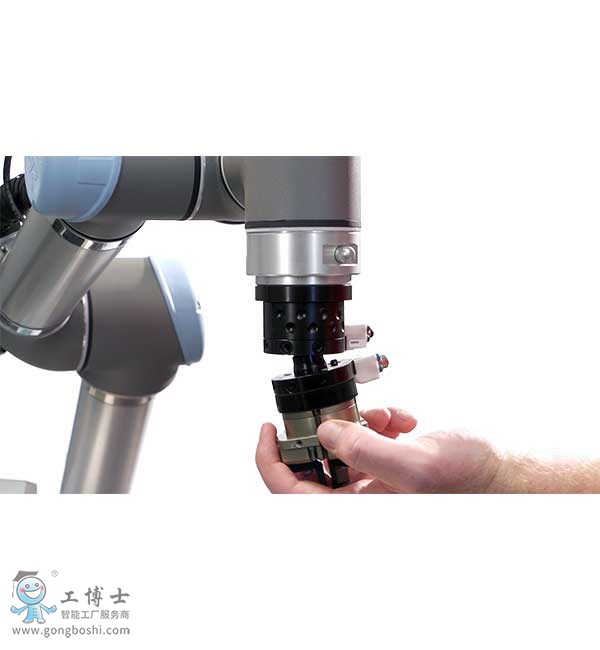 ATI MC-10 �քӹ��߸��Q�b��