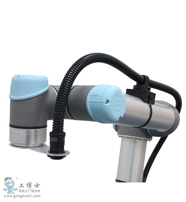 �����C����UR 5 �� UR 10�|������ϵ�y1