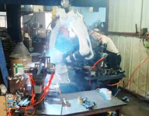 �X���C����