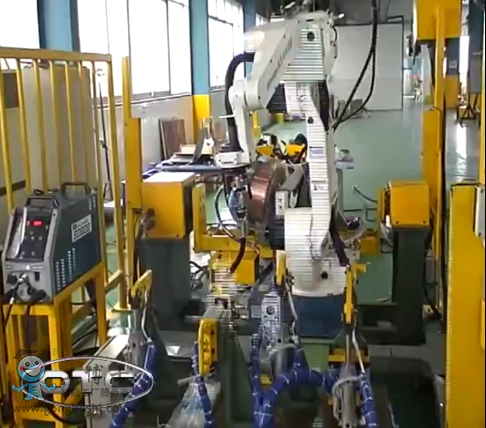 �C���˺��ӹ���վ