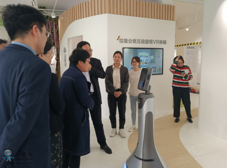 ����С��