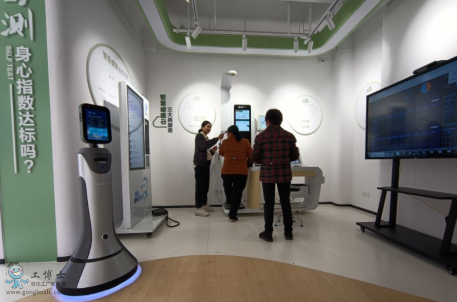 ����С��