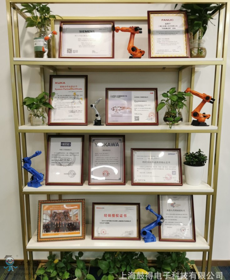 �����C��