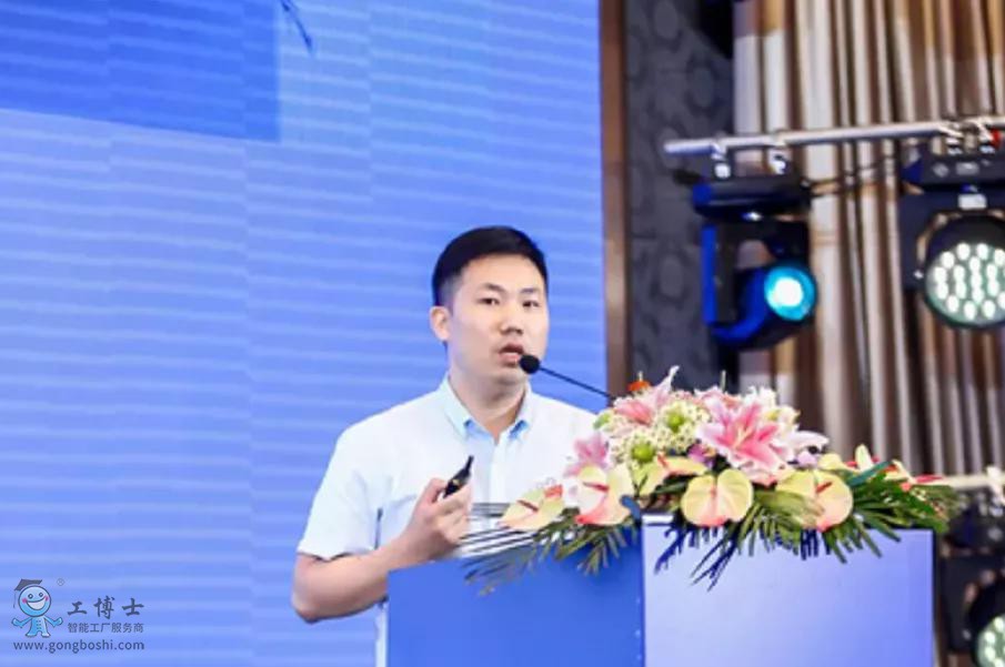 ����ף�R����ʿ���ߌ��˹�����Փ���A�M��Ļ(�D11)