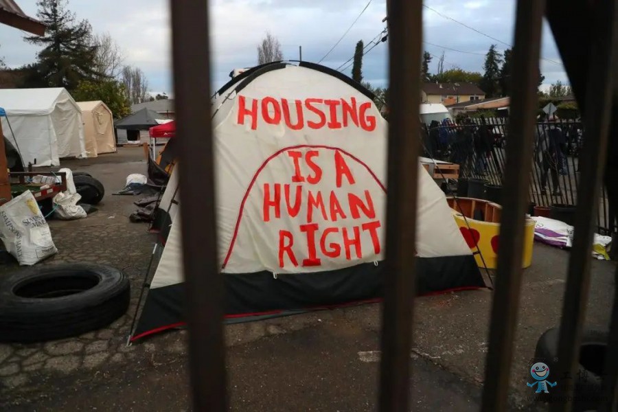 1小時建好一間房