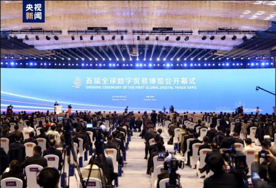 �׌�ȫ��(sh��)���Q(m��o)�ײ��[��(hu��)�ں����_Ļ