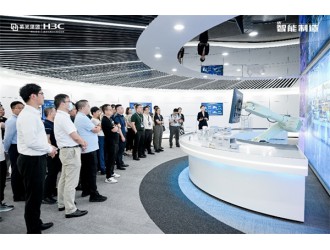 ���쾫���� | 2023��������߶�ɳ���A�M��Ļ