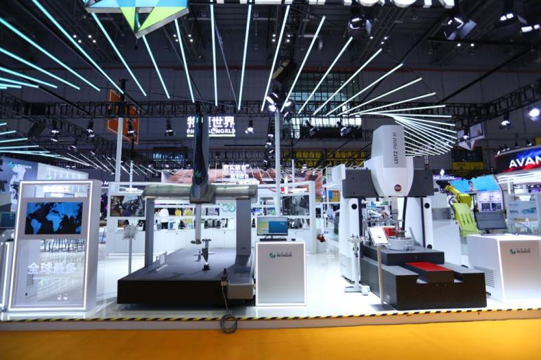 6����˹��