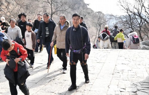 ��������ɽ������(w��)���� �B(y��ng)�ϙC(j��)����Ҏ(gu��)ģ����(y��ng)��߀�ж��h(yu��n)