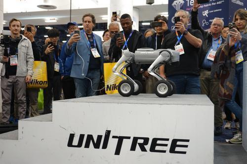 ����Ȼ���Wվ���ķQ���Ї������˹������Ӯa�I����